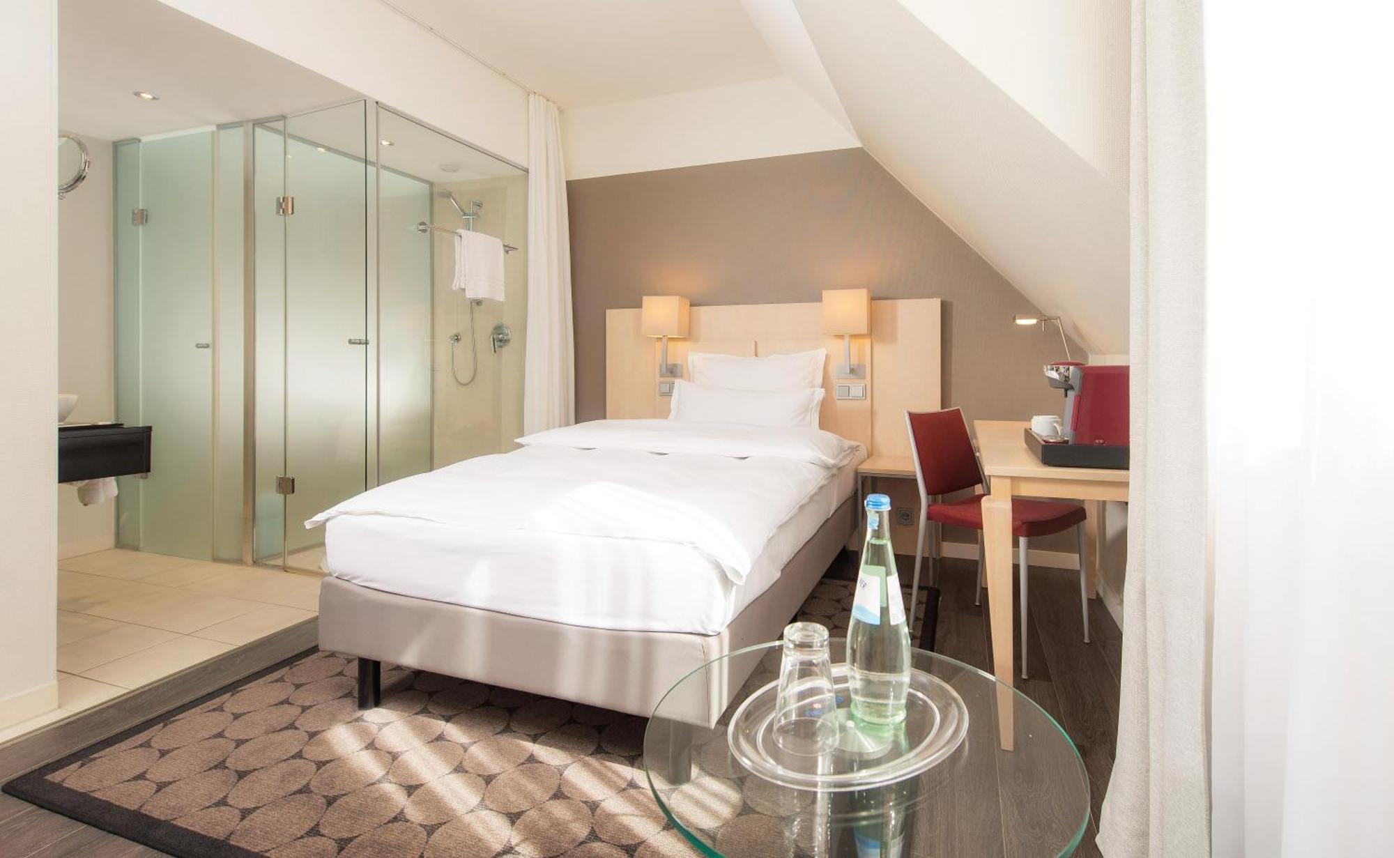 Standard Single Room,1705555151:JPEG